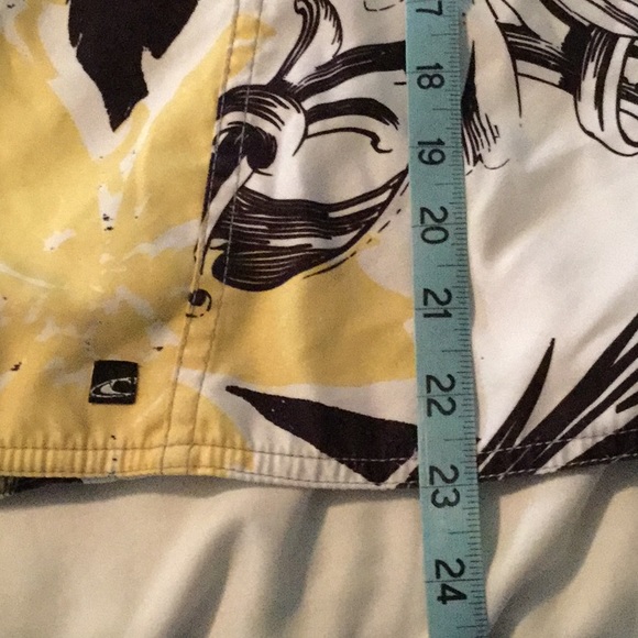 O’Neill boardshorts. Size 33 - Picture 5 of 8